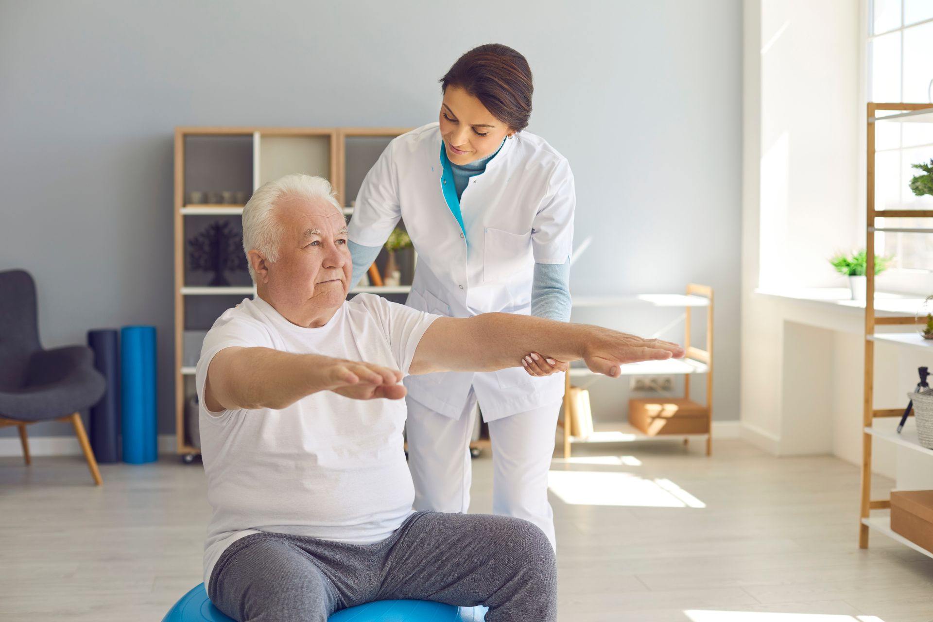 How Physical Therapy Can Alleviate Chronic Pain and Improve Quality of Life